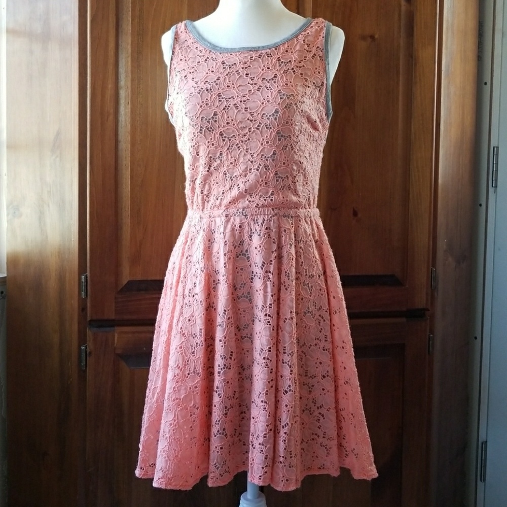 🌻NWT🌻Trina Turk Casual Jersey Dress
